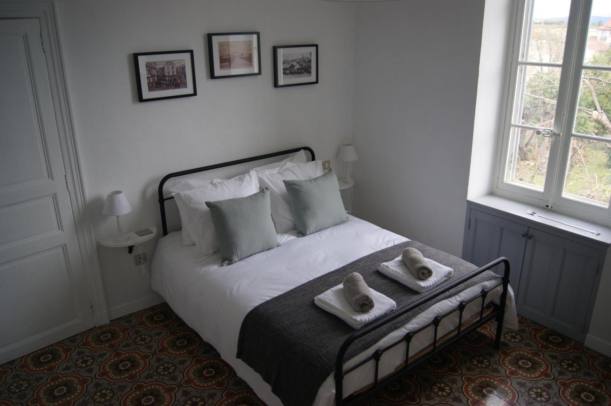 Bed and Breakfast Le Petit Moliere Servian Pokój zdjęcie